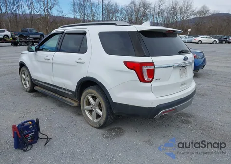 2016 Ford Explorer Xlt z USA, uszkodzony, nr VIN 1FM5K8D88GGA77467
